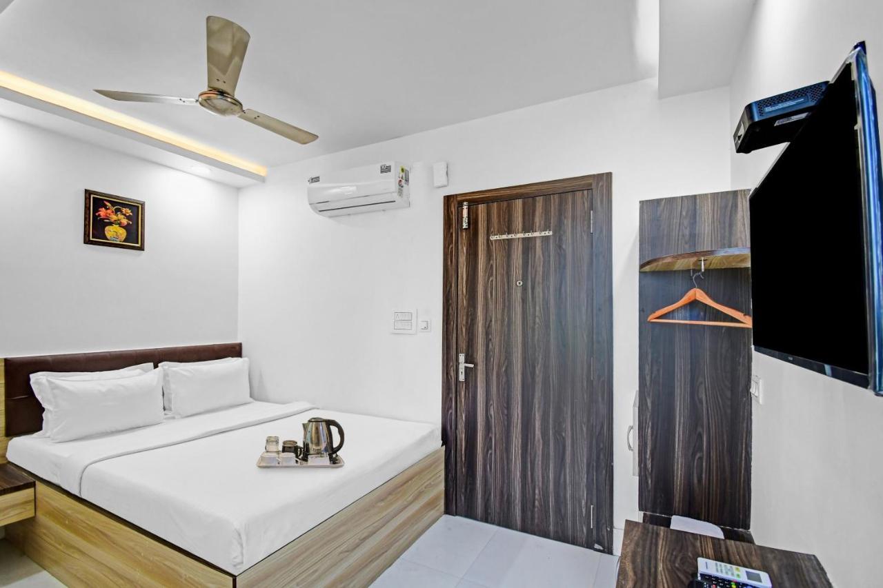 Hotel Oyo Townhouse 779 Gods County Tarapith Exterior foto