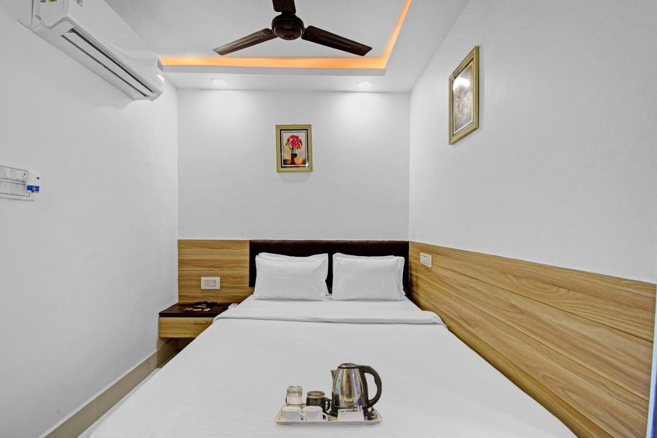 Hotel Oyo Townhouse 779 Gods County Tarapith Exterior foto