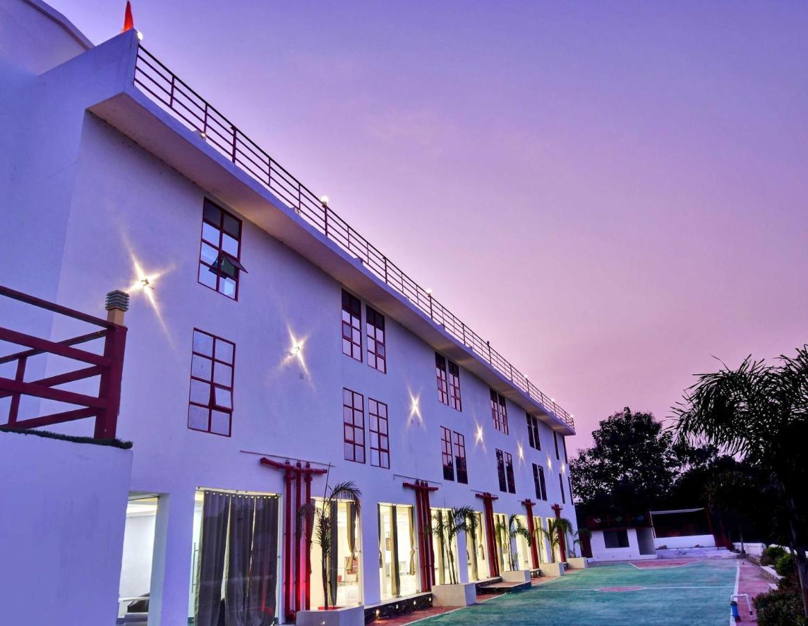 Hotel Oyo Townhouse 779 Gods County Tarapith Exterior foto